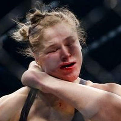 holm-kicks-rousey-large.png